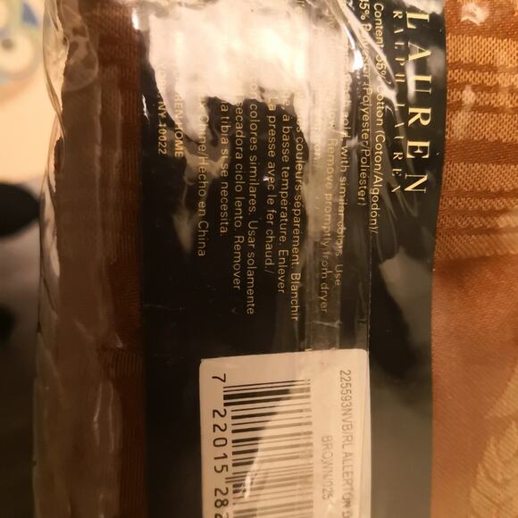 Lauren Ralph Lauren Gold Dinner Napkins Four Table Settings Holiday XMAS NEW - Picture 2 of 4